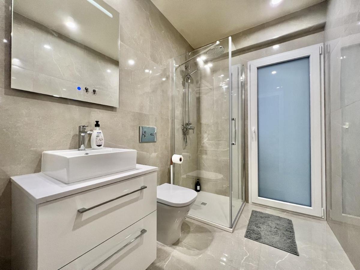 Cozy San Cristobal Apartment In Heart Of Alicante Esterno foto