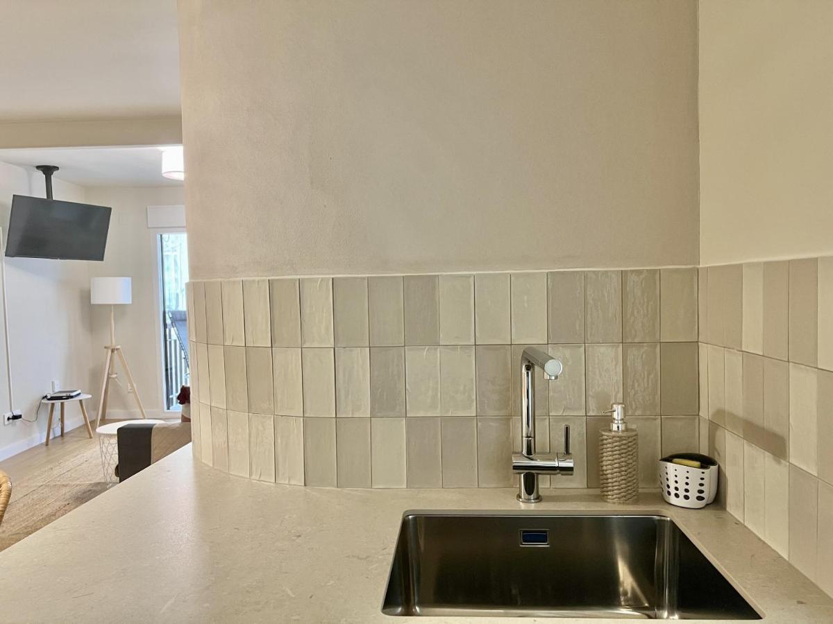 Cozy San Cristobal Apartment In Heart Of Alicante Esterno foto