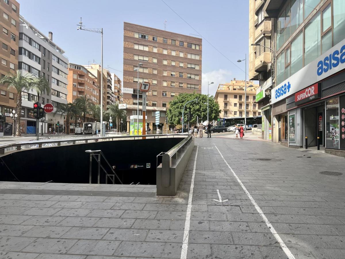 Cozy San Cristobal Apartment In Heart Of Alicante Esterno foto