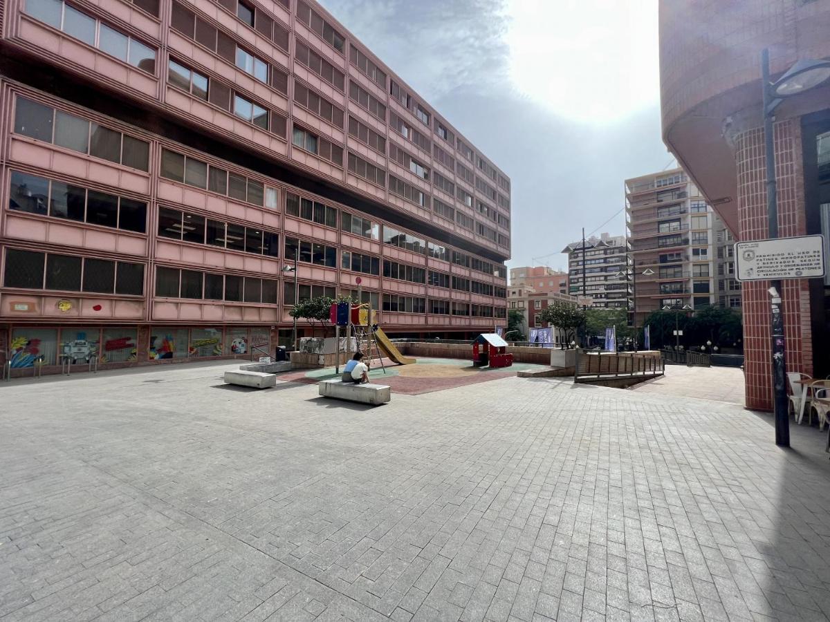 Cozy San Cristobal Apartment In Heart Of Alicante Esterno foto